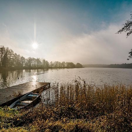 Luxus-See-Domizil Mit Sauna, Kamin Und Boot-130 Qm Fuer 6 Personen كراكو آم زيه المظهر الخارجي الصورة